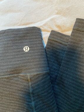 lululemon athletica Women's Charcoal Textured High-Rise Jeggings